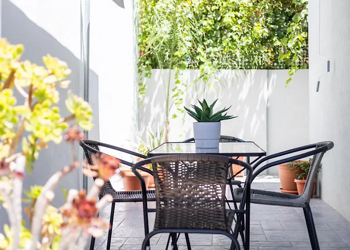 Fanouris Luxury * ハニア